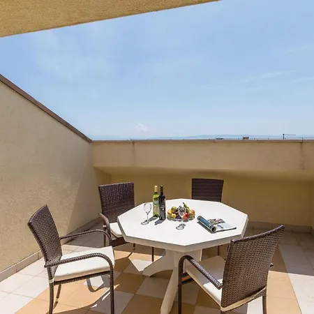 Cozy In With Kitchen * Makarska