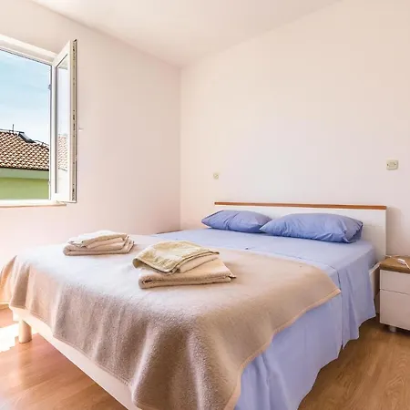 Cozy In With Kitchen Makarska