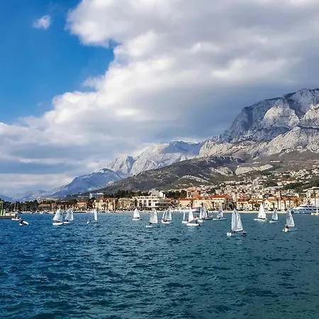 Cozy In With Kitchen * Makarska